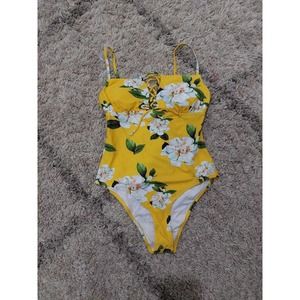 CUPSHE Swimwear Floral Yellow Print Size Medium